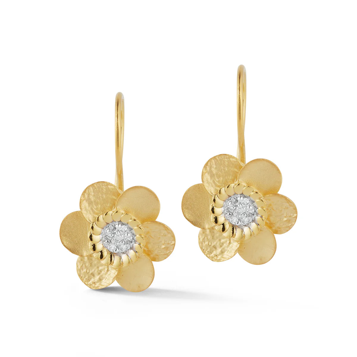 14K-Y HAMMERED DAISY EARR., 0.10CT