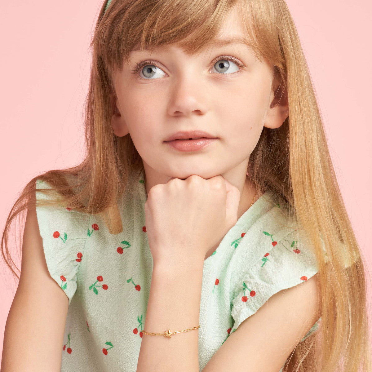 Kid's Paper Clip Chain Bracelet with Star